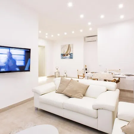 Style House A Few Step From Main Square דירה סורנטו