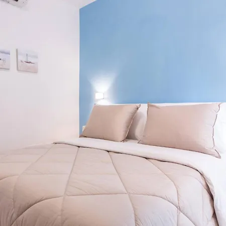 Style House A Few Step From Main Square