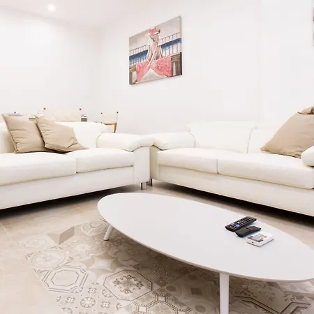 Style House A Few Step From Main Square דירה *